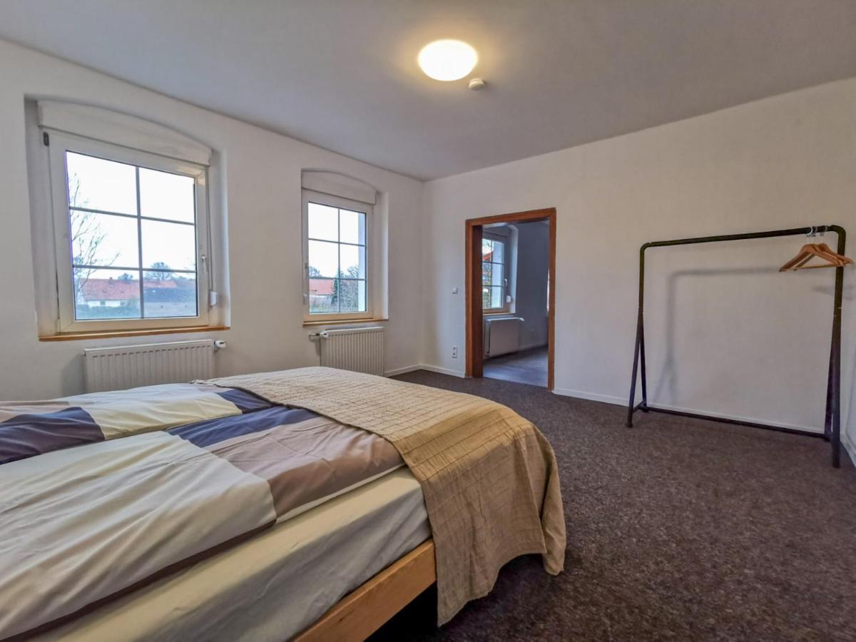 Apartment In Herrenhaus Gross Pinnow Экстерьер фото
