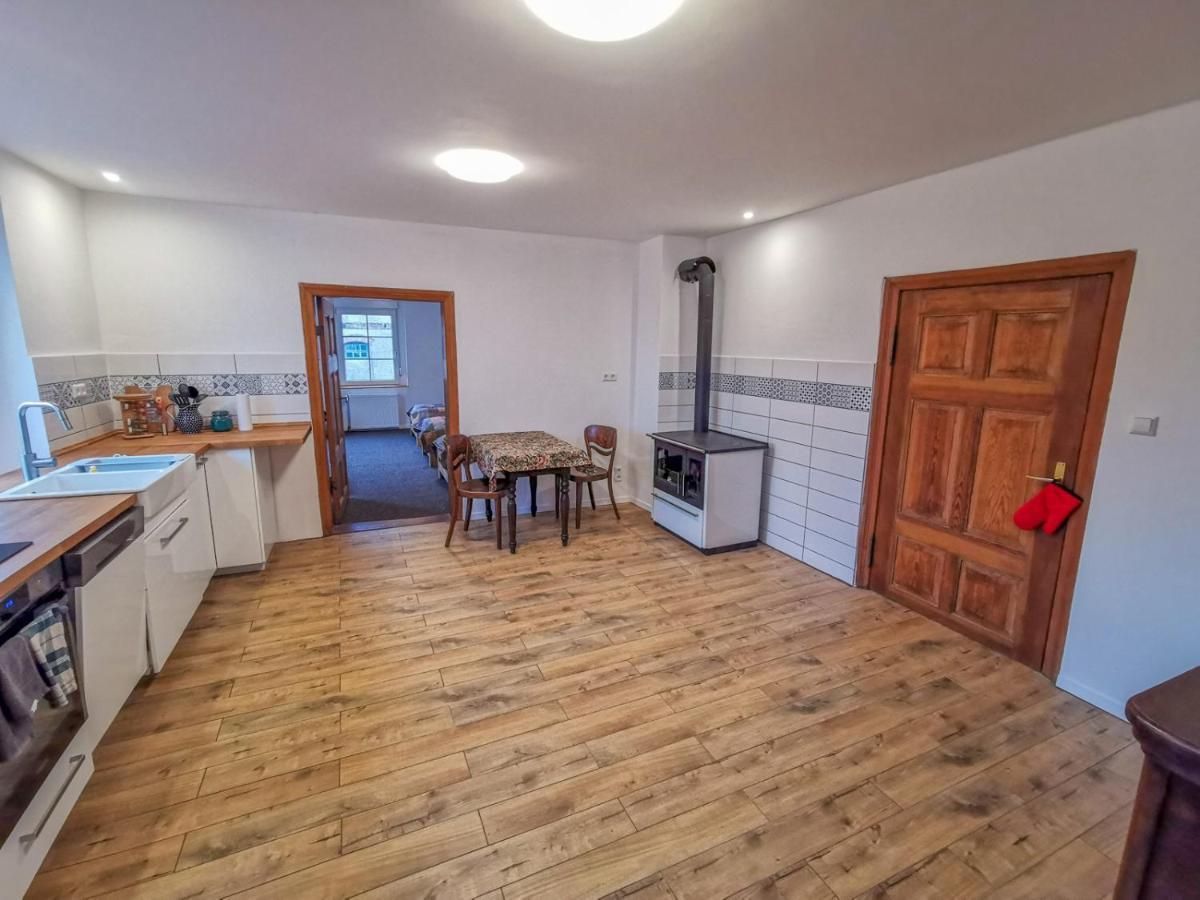 Apartment In Herrenhaus Gross Pinnow Экстерьер фото