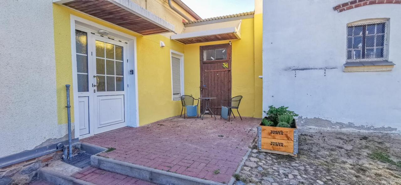 Apartment In Herrenhaus Gross Pinnow Экстерьер фото